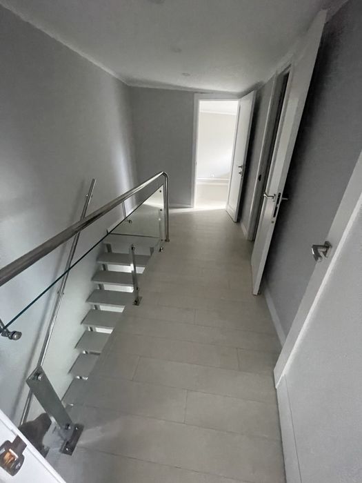 Дворівнева 3 кім квартира,Продається.