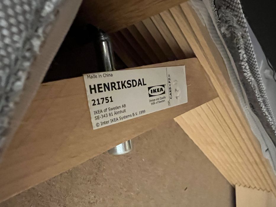 Dwa krzesła Hoker IKEA henriksdal