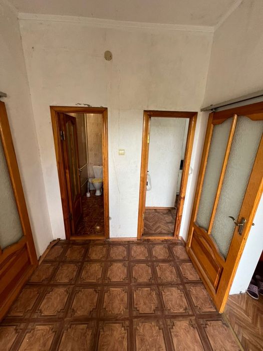 Продаётся дом у озера, пригород Черноморска.