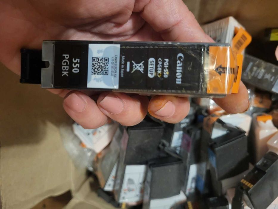 Оригинальні картриджі Canon PGI-550 (пігмент black) + CLI-551 CMYK