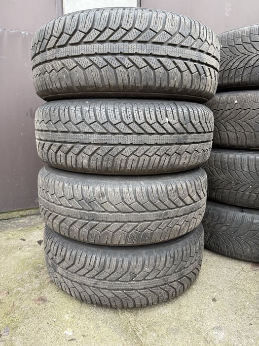 Komplet kół zimowych 4x100 Renault Dacia Nissan 205/60/16 Semperit