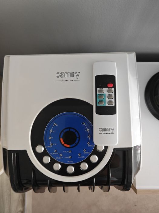 climatizador portátil Camry CR 7920, um aparelho 4 em 1 que funciona como arrefecedor, purificador, humidificador e ionizador de ar.