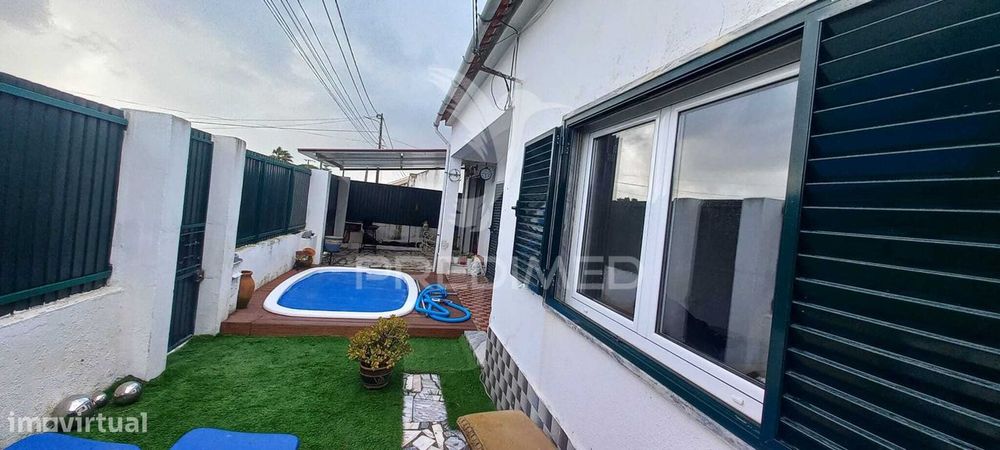 Moradia T2 Convertido Em T1 Com Garagem Na Carregueira-Pinhal Novo