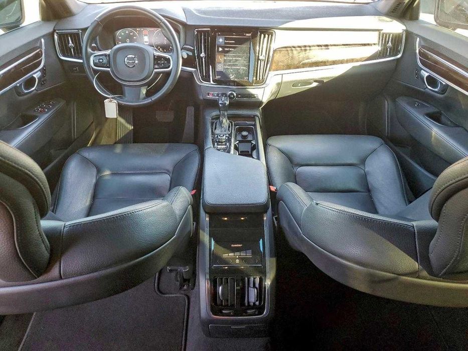 Volvo S90 T5 Momentum 2019