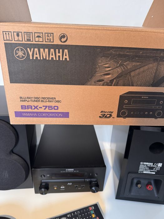 Yamaha BRX-750 piano black