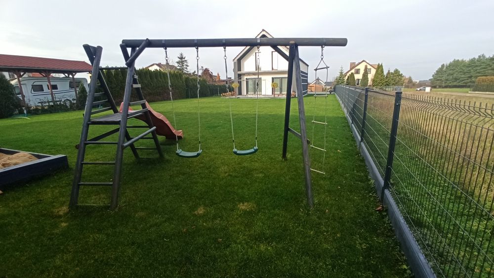 Plac zabaw drewniany