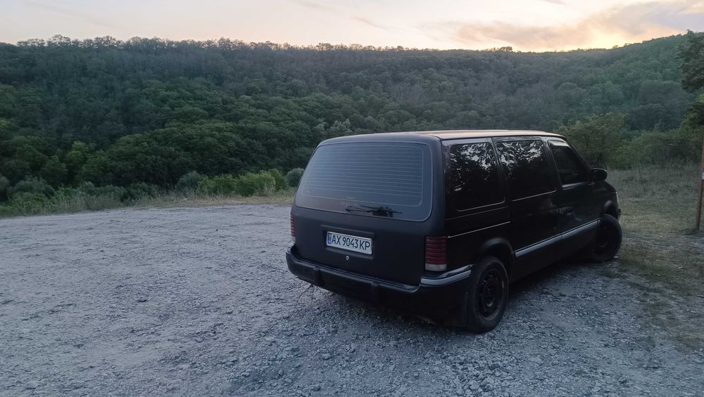 Плімут Вояджер 3.0