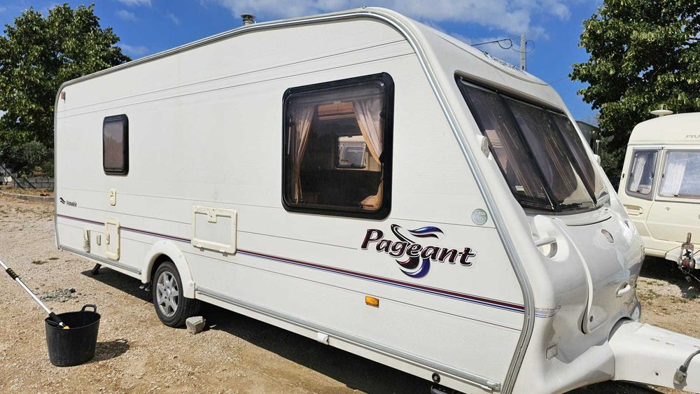 Caravana inglesa pageant
