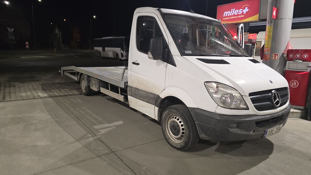 Pomoc drogowa wynajem lawety assistance Radzyń Podlaski- cała Polska