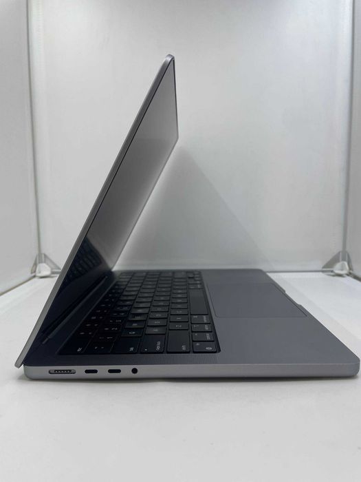 УЦІНКА - MacBook Pro 14" M1Pro/16GB/512GB Space Gray ГАРАНТІЯ 6 Місяців