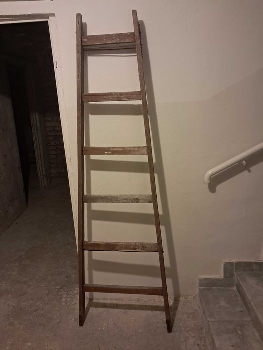 Stara drabina drewniana 6 stopniowa na cele dekoracyjne