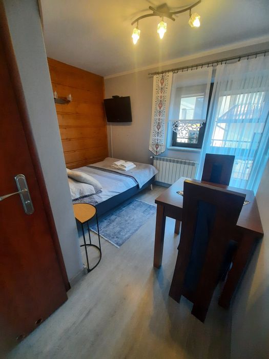 Wolne miejsca    300 m od dworca