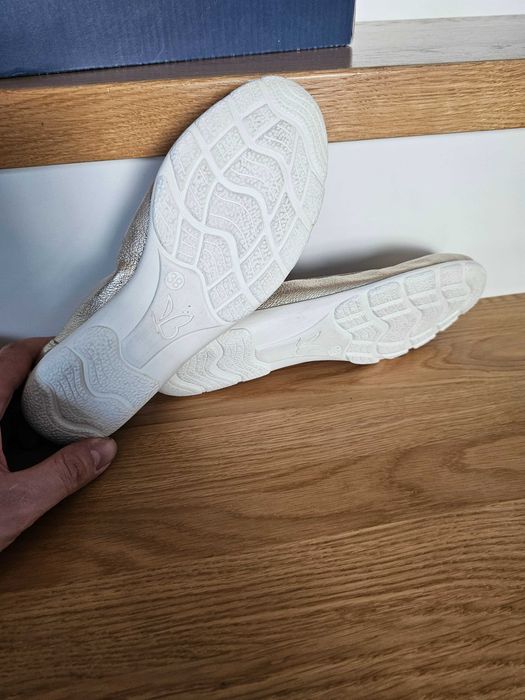 CAPRICE ZŁOTE miękkie balerinki, rozmiar 38