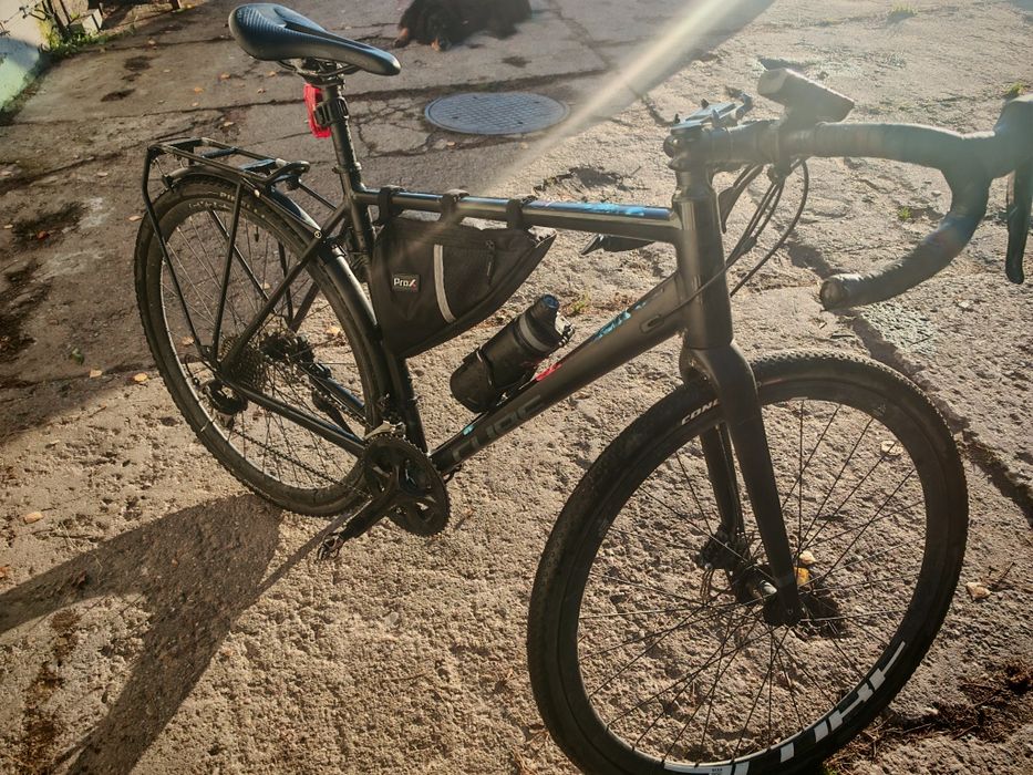 Rower Gravel Cube nuroad pro fe SHIMANO 105 rozmiar 56