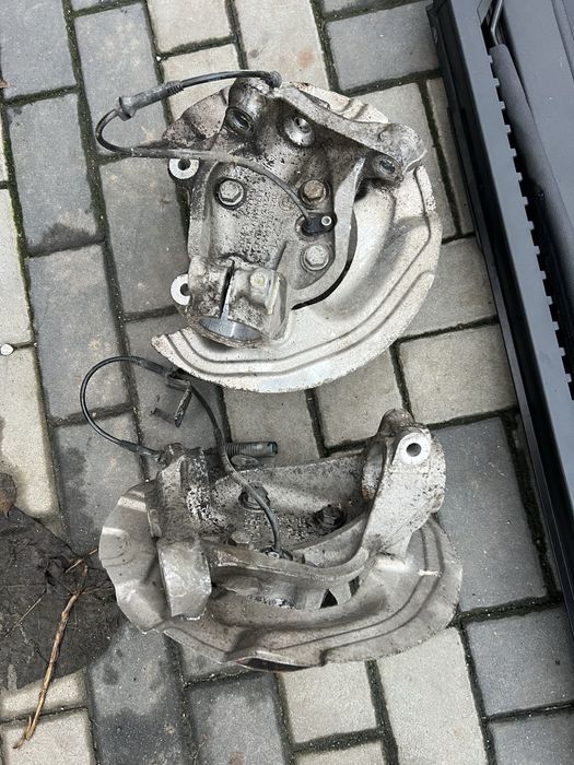 Piasty piasta lewa prawa przód bmw e90 e91 e92