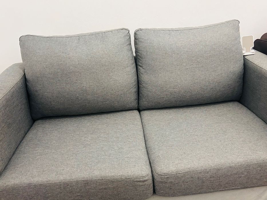 Sofá de 2 Lugares Cinzento DORMUS Larry (150 x 79 x 85 cm)