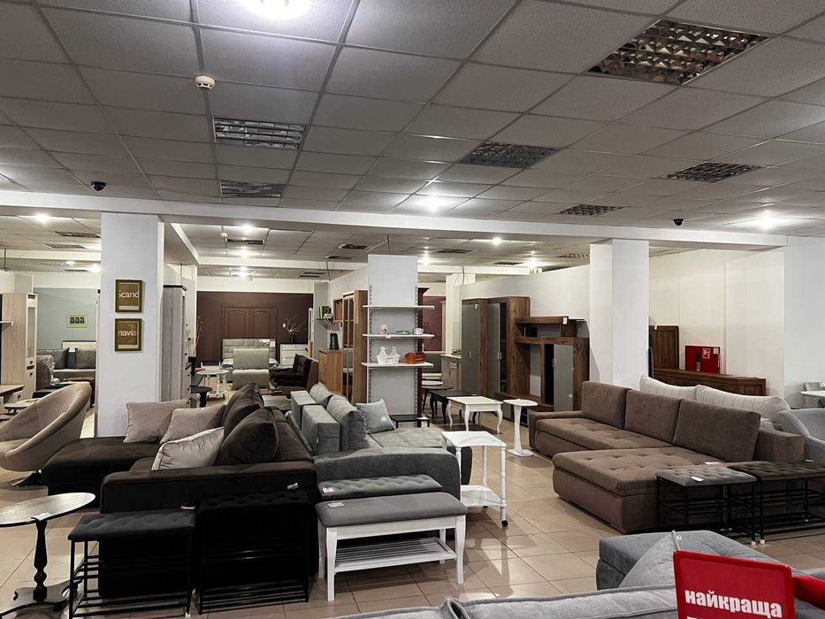 Продам 3-х поверхову окремо побудовану будівлю комерц. призначення