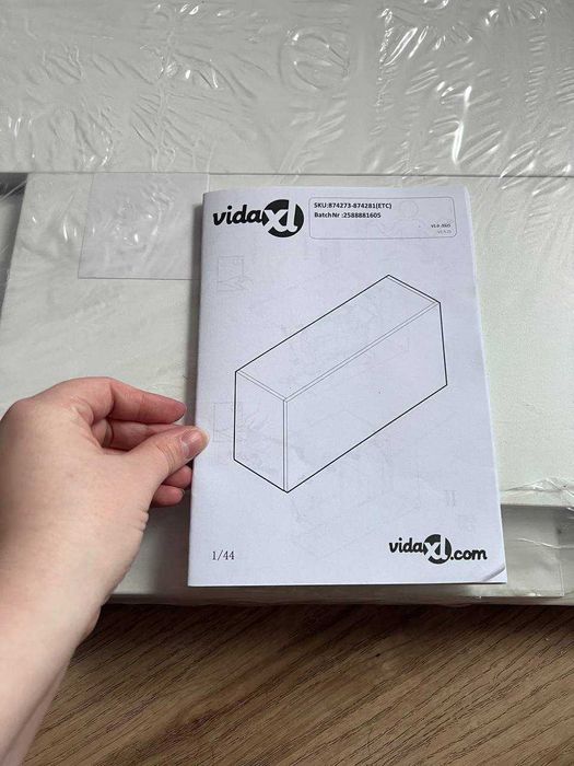 Wisząca szafka, biała, 80x25x40 cm