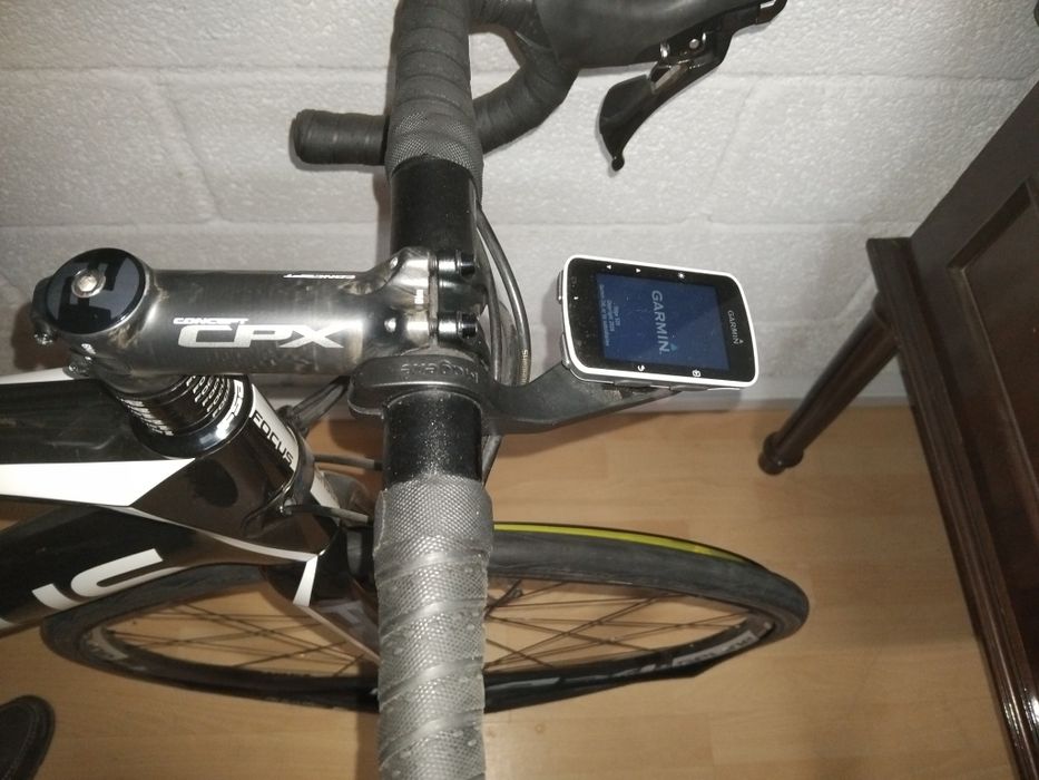 Vendo Bicicleta Estrada Focus com 1000km