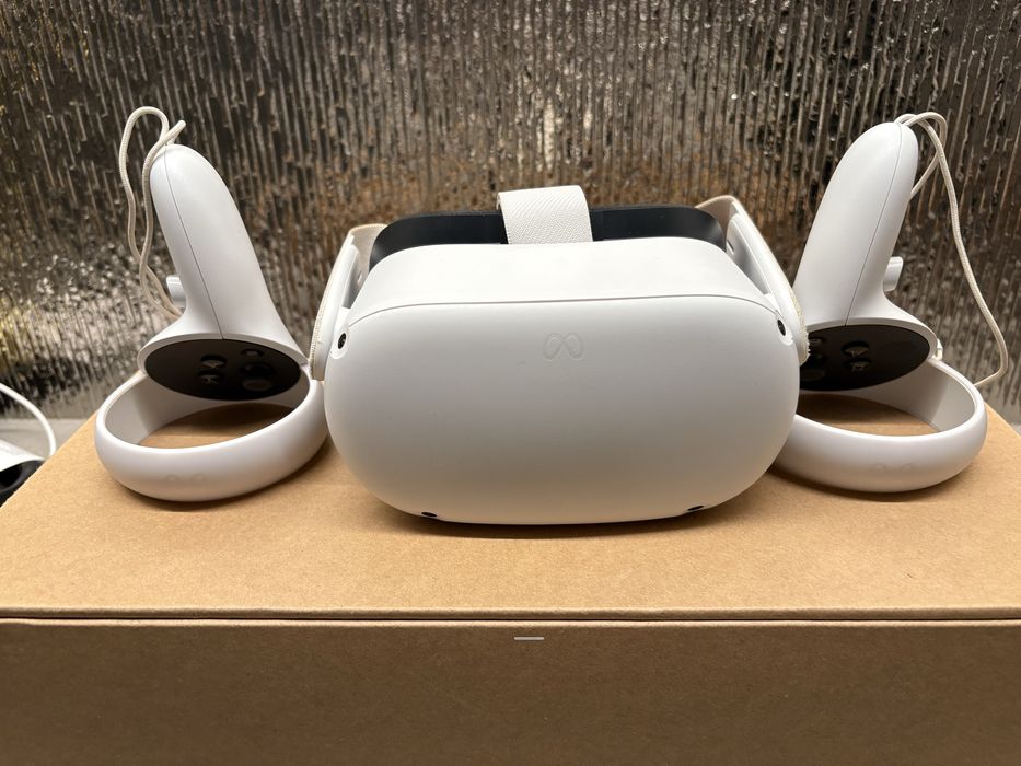 Meta Quest 2 (128 GB) – zestaw VR, stan bardzo dobry