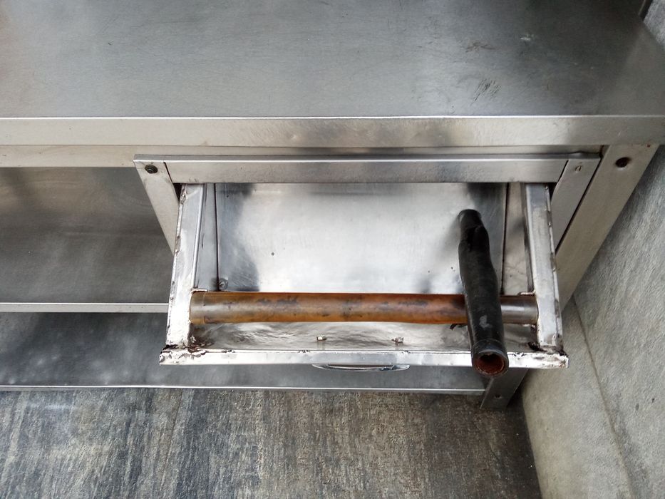 Bancada em inox para máquina de café