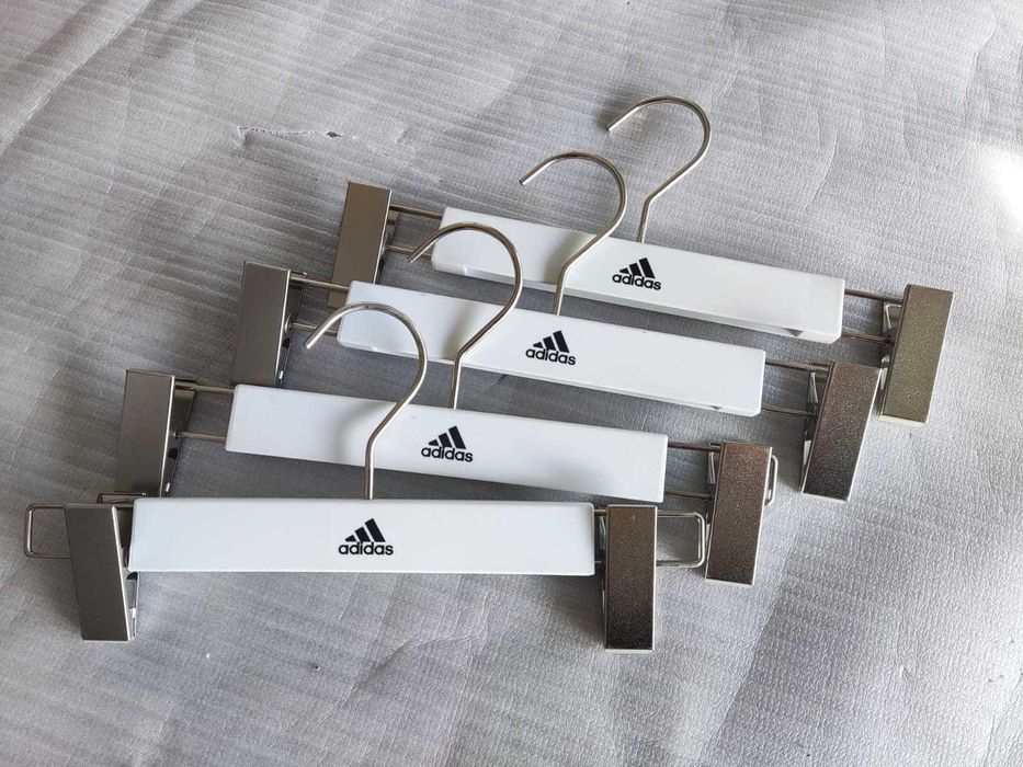 Cabides Roupa Adidas (Calças, Camisas, Criança)