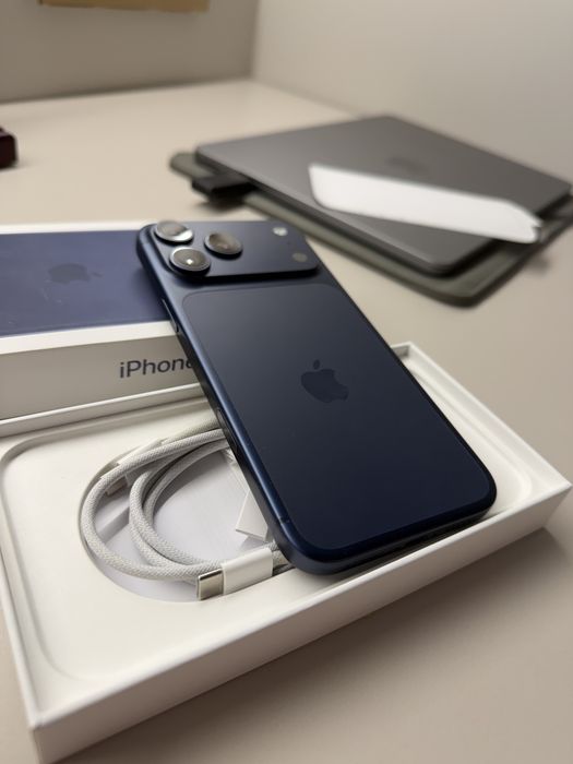Iphone 17 pro max 1 tb deep blue фізична sim
