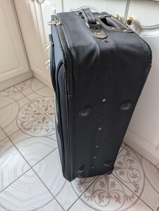 Walizka duża turystyczna GLOBTROTER wys. 81 cm granat