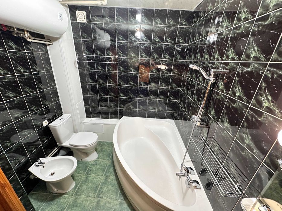 Продам 3к квартиру 5/9 Алексеевка Проспект Победы - Ахсарова (85934)