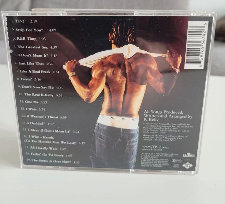 R. Kelly - TP-2.com436057269475092483