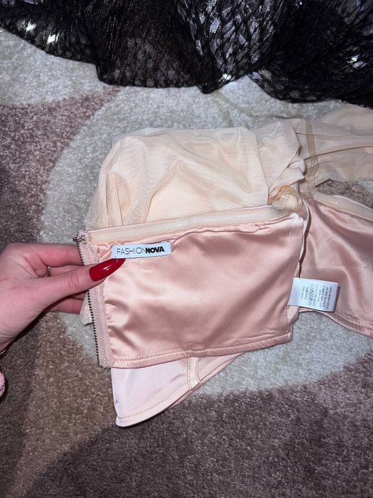 Жіночий нарядний корсет