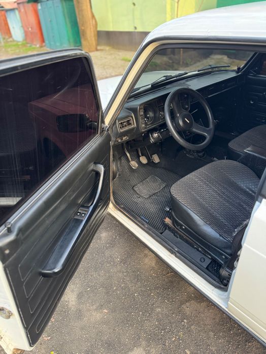 Продам ваз 2105,карбюратор,2002 год