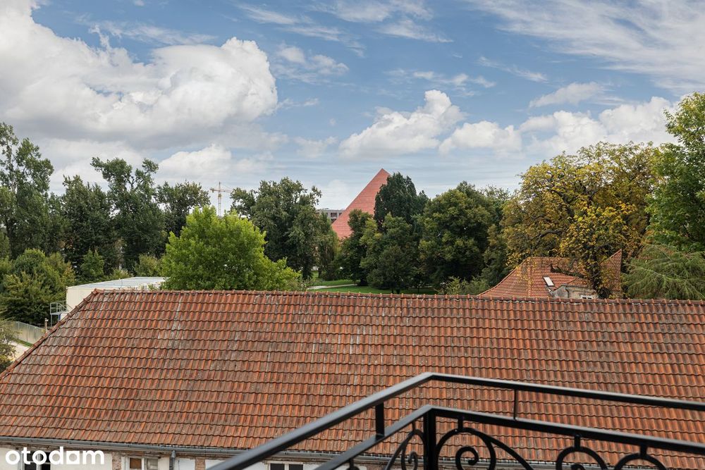 Rodzinny apartament w klimatycznej kamienicy w centrum miasta