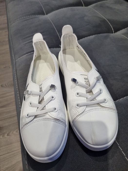 Białe damskie buty 40