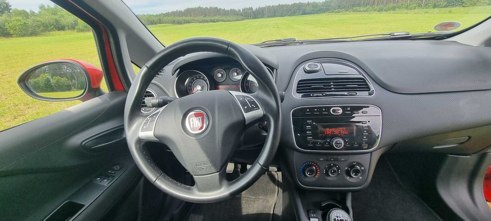 Fiat Punto 2011  rok