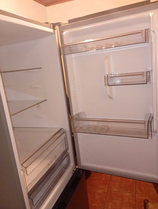 Frigorífico Qilive Q6627 + Máquina de lavar roupa Indesit IM 762