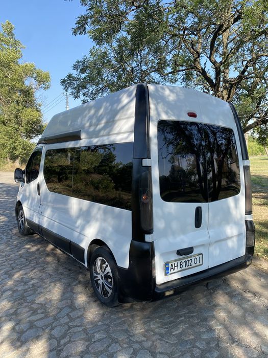 Продам Opel Vivarо в хорошем состояние на полном ходу