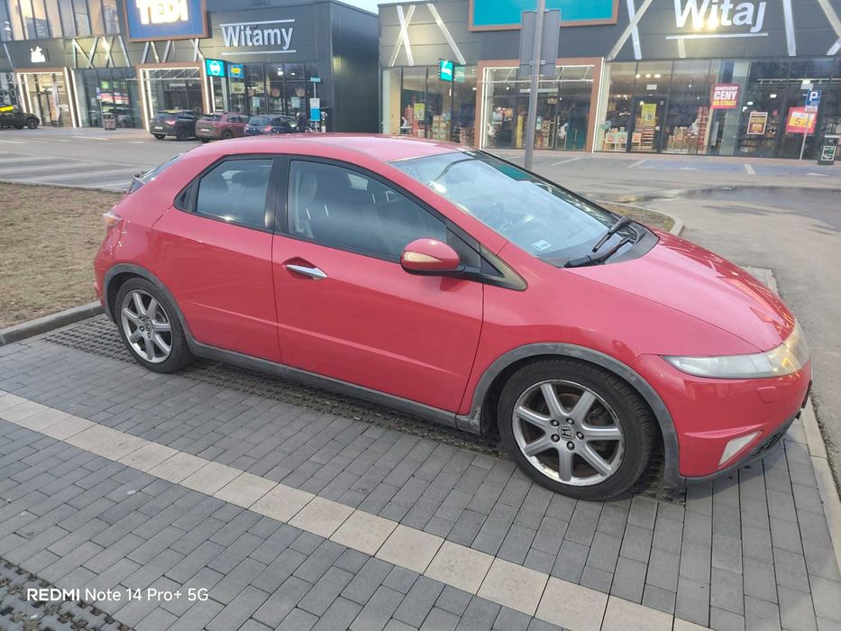HONDA CIVIC VIII UFO 1.8 BENZYNA z kamerą cofania