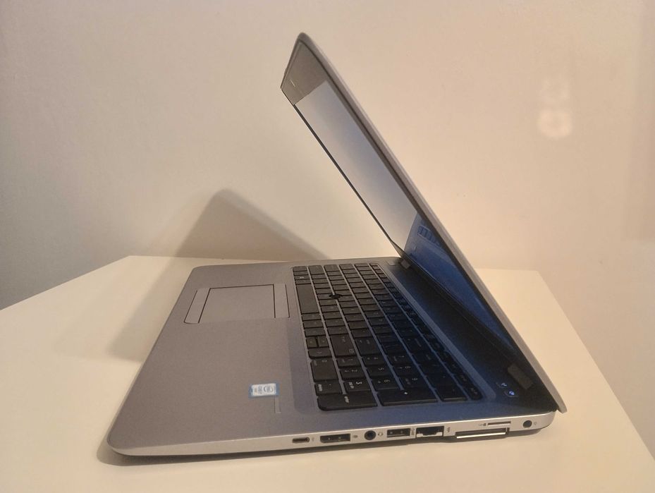 HP EliteBook G3/15,6"FHD/i7/16GB DDR4/512GB SSD/Windows 11 Pro./HSPA+