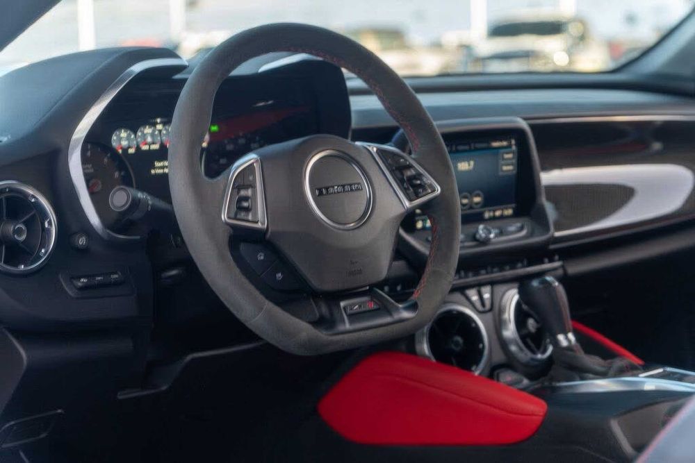 Chevrolet Camaro      2020