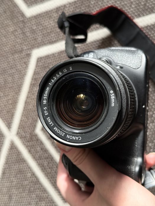 Фотоапарат Canon EOS 600d