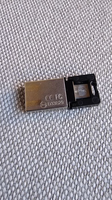 Флешка USB в отличном состоянии