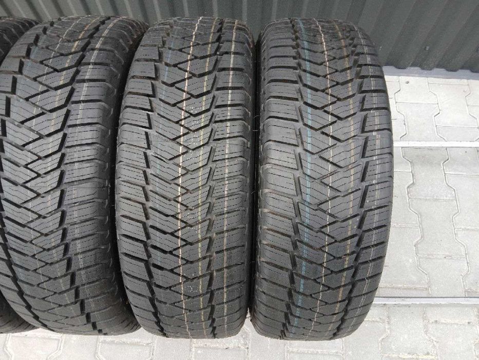 Резина всесезонна. НОВА 225/65 R16C Bridgetone Duravis All Season