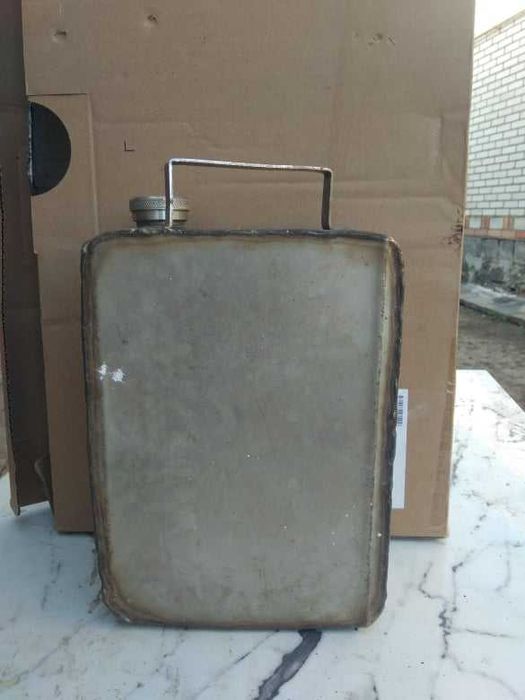 Каністра з нержавіючої харчової  сталі обєм 4, 5 ЛІТРА