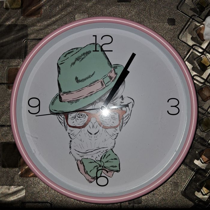 Годинник настінний