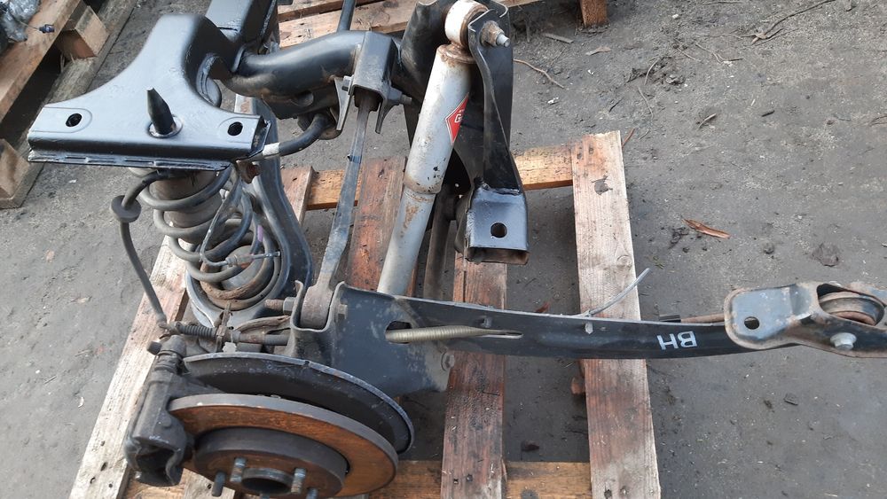 Oś wózek sanki tylne Ford Mondeo mk3 kombi