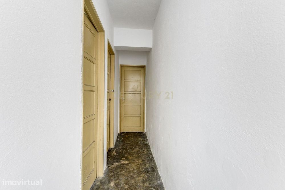 Apartamento T2 ,Terraço, 84m2, Rua General Teófilo da Trindade, Arrend