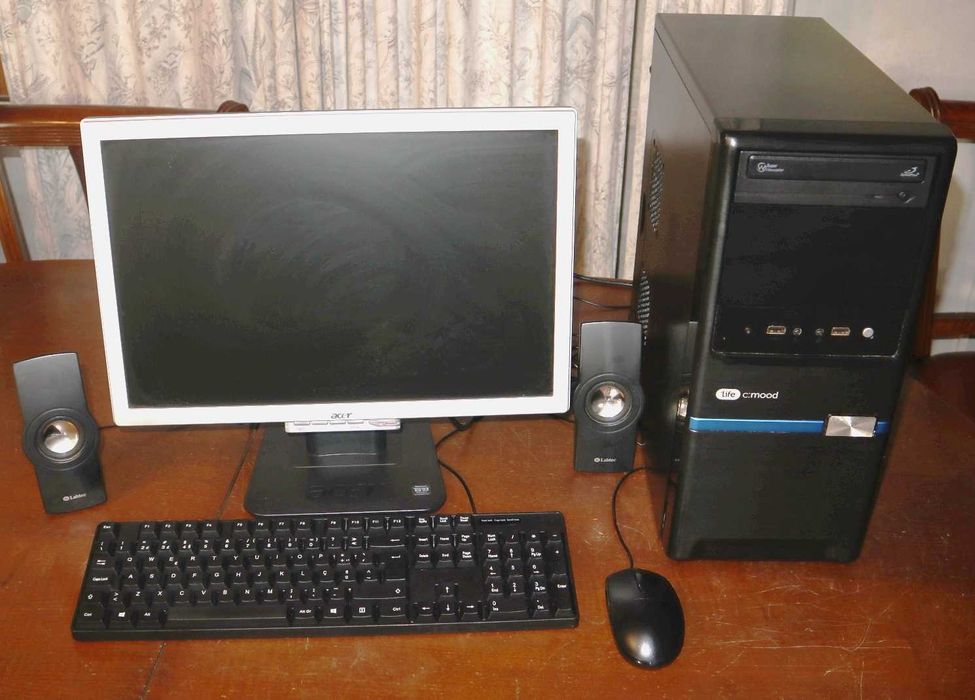 Torre desktop Intel Core 2 duo