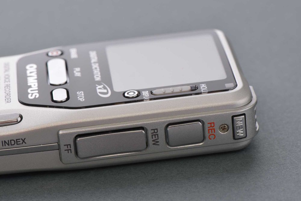 Цифровой диктофон Olympus DS-2300.