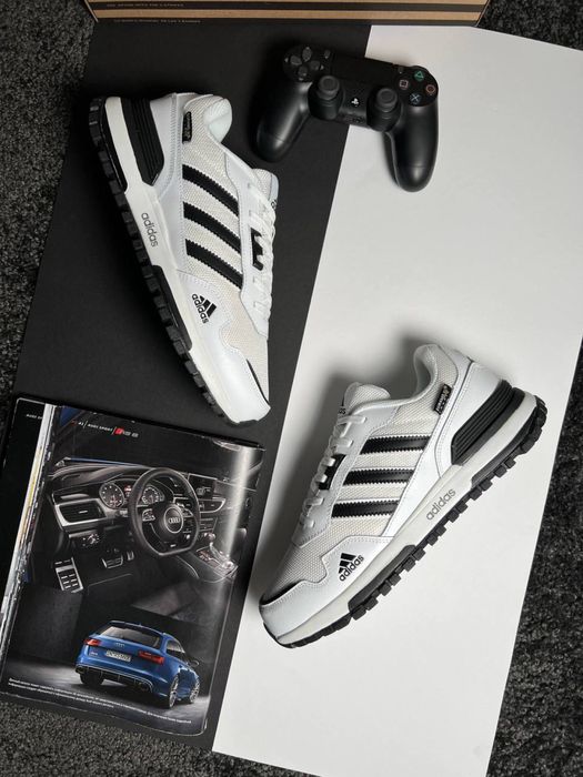 Чоловічі кросівки адідас Adidas ZX 700 White Black [41,42,43,44,45,46]